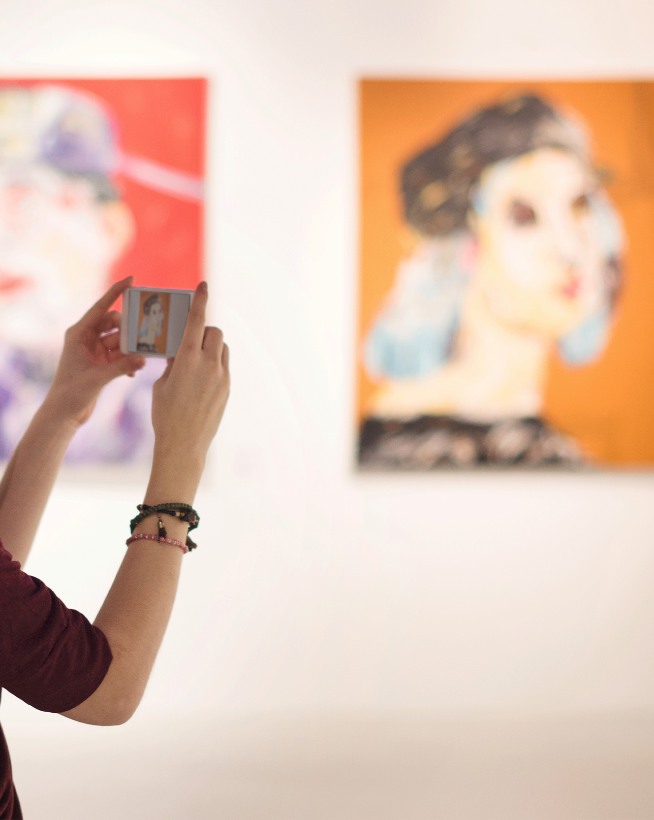 Curatela, Art-Hub, l'arte a portata di web