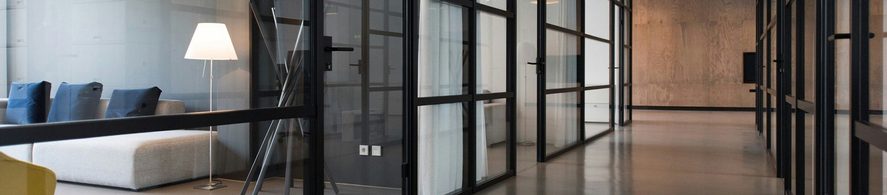 Curatela, Art-Hub, l'arte a portata di web